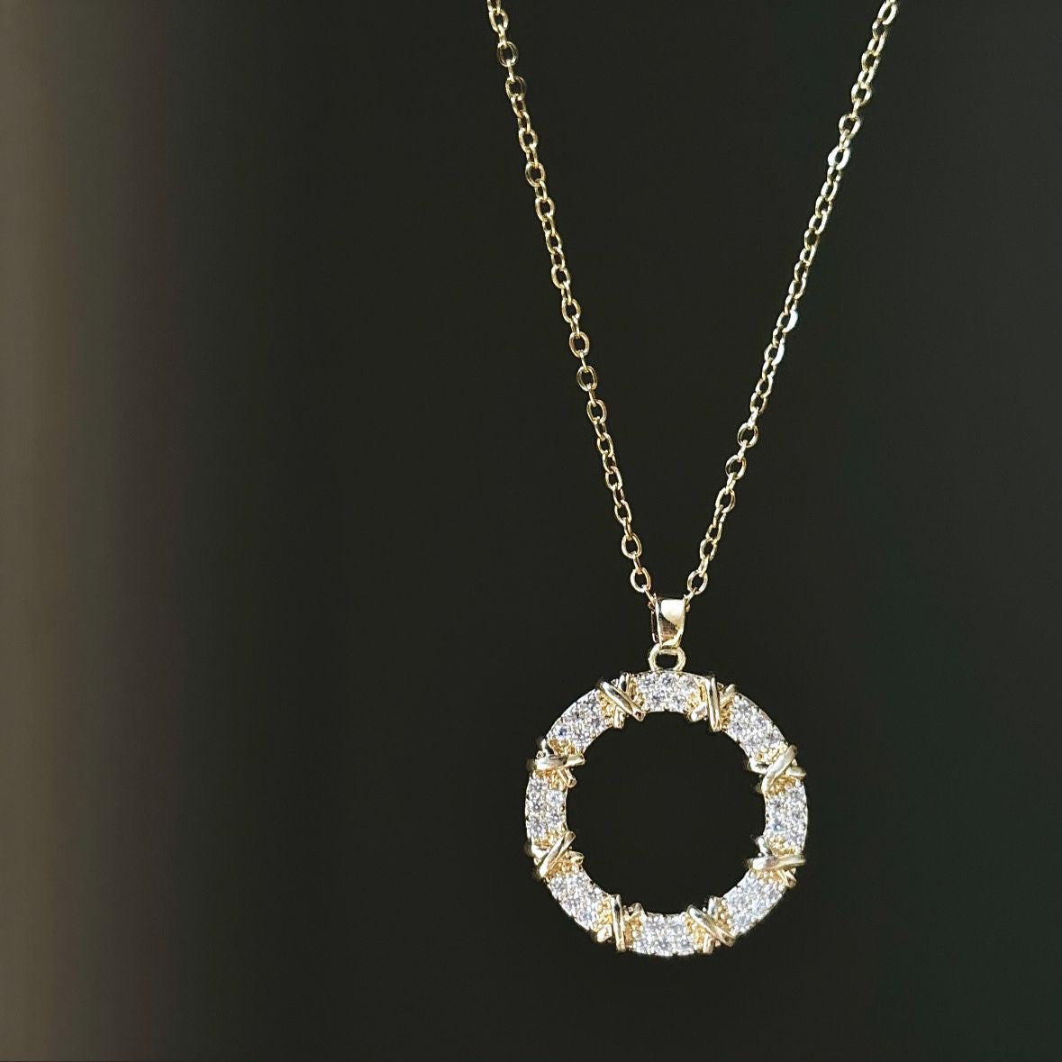 Cz Tiffany Halo Necklace -18K